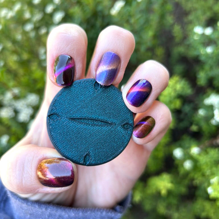 Cat Eye Charm Disc